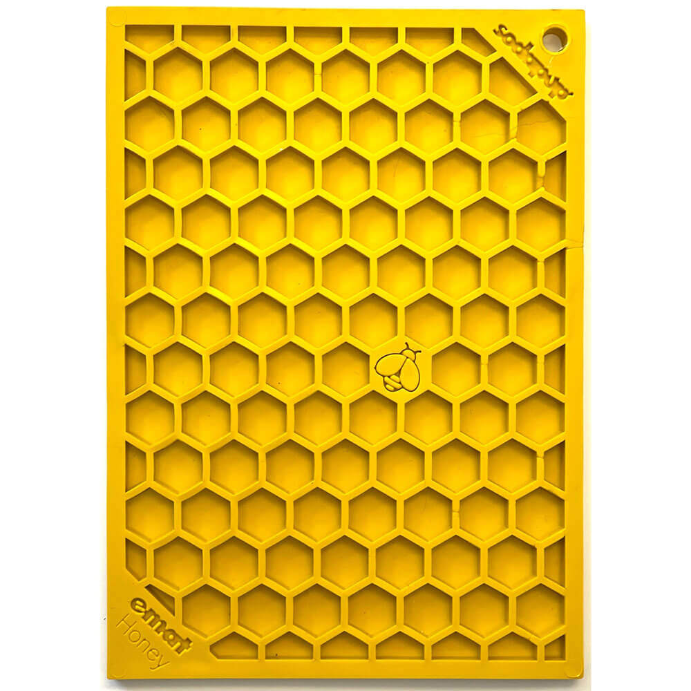 sodapup honeycomb design enrichment lick mat